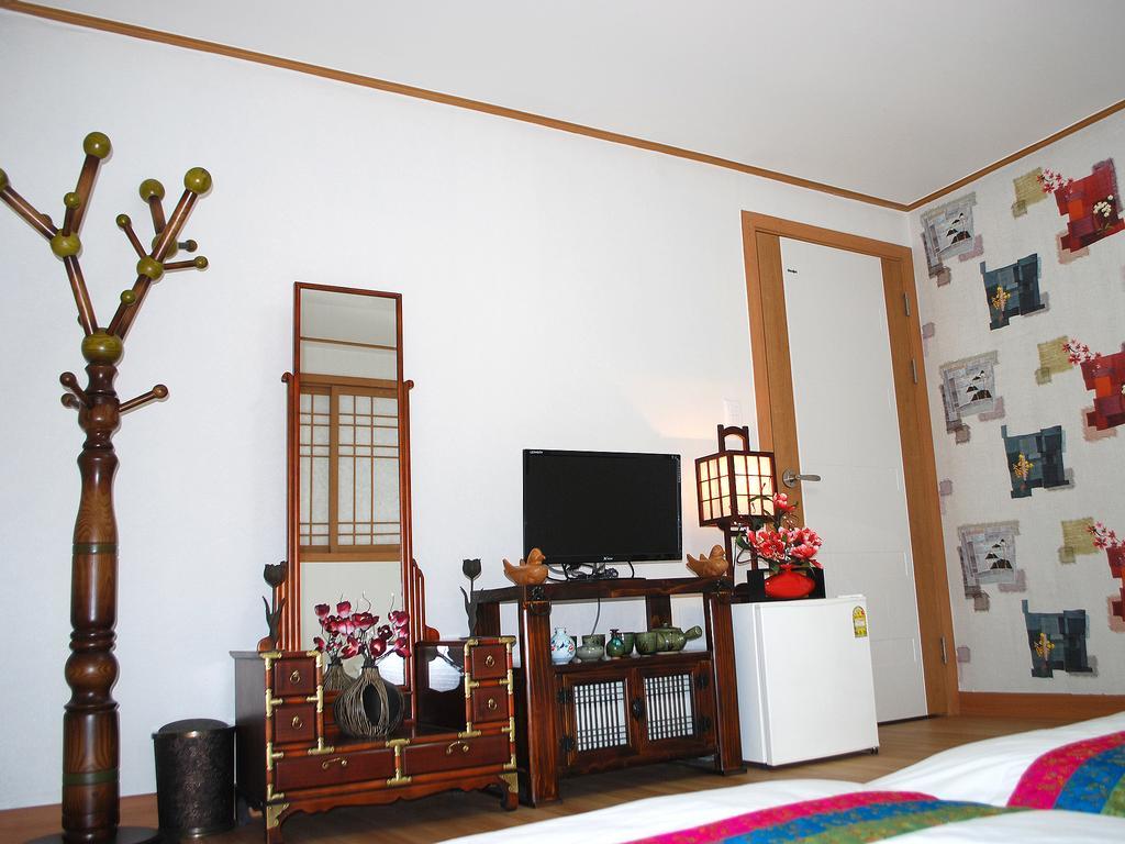 Mago Guesthouse Seoul Værelse billede