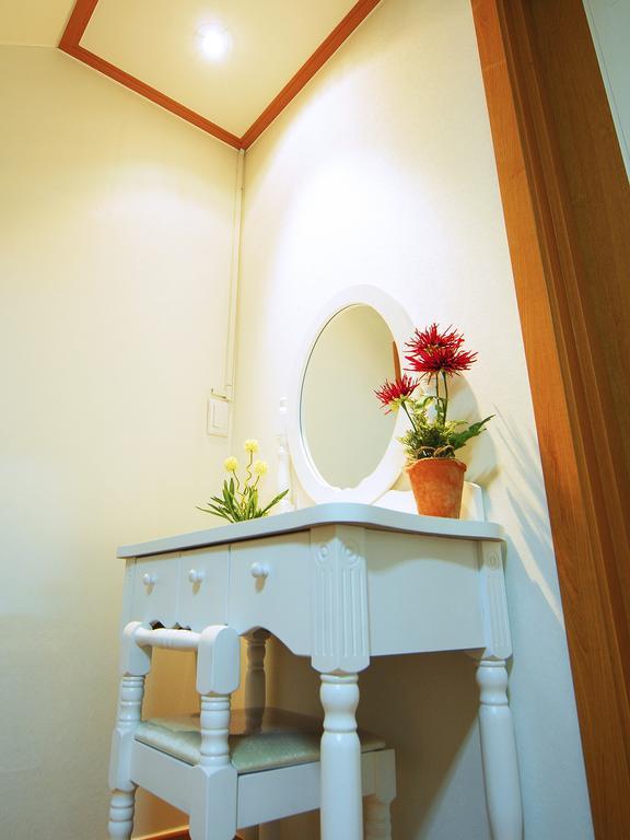 Mago Guesthouse Seoul Værelse billede